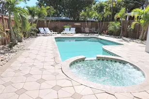 1148 Johnson St, Hollywood, FL 33019 - Photo 3