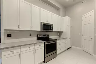 8155 Cypress Point Rd, West Palm Beach, FL 33412 - Photo 7