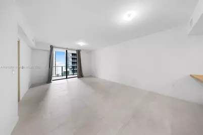 1000 Brickell Plz #3103, Miami, FL 33131 - Photo 11