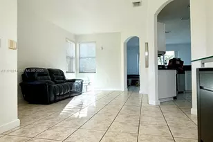 8675 NW 109th Ct, Doral, FL 33178 - Photo 3