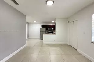 2640 NE 8th Ave, Wilton Manors, FL 33334 - Photo 3