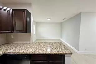 2640 NE 8th Ave, Wilton Manors, FL 33334 - Photo 7