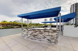 3675 N Country Club Dr, Aventura, FL 33180 - Photo 59