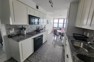 2301 S Ocean Dr, Hollywood, FL 33019 - Photo 21