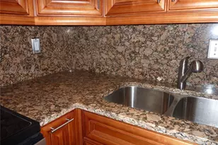 180 Cypress Club Dr, Pompano Beach, FL 33060 - Photo 19