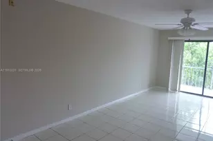 180 Cypress Club Dr, Pompano Beach, FL 33060 - Photo 11