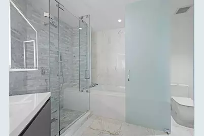 851 NE 1st Ave #4204, Miami, FL 33132 - Photo 21