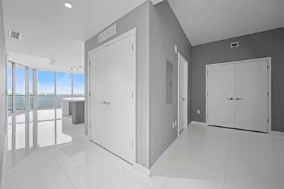 851 NE 1st Ave #4204, Miami, FL 33132 - Photo 11