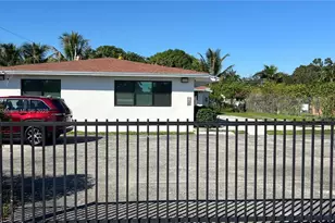 465 NE 139th St, North Miami, FL 33161 - Photo 1