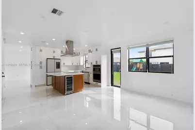 11734 SW 240th Ter, Homestead, FL 33032 - Photo 17