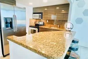 5401 Collins Ave, Miami Beach, FL 33140 - Photo 19