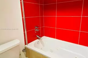 5401 Collins Ave, Miami Beach, FL 33140 - Photo 21