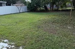 4630 SW 18th St, West Park, FL 33023 - Photo 19