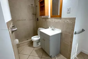 1050 SW 30th St, Fort Lauderdale, FL 33315 - Photo 9