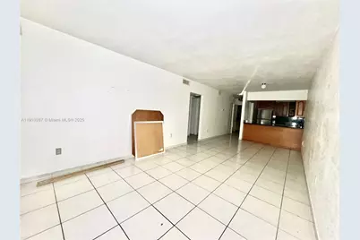 6095 W 19th Ave #412, Hialeah, FL 33012 - Photo 7