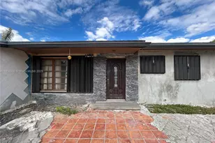 10441 SW 48th St, Miami, FL 33165 - Photo 3