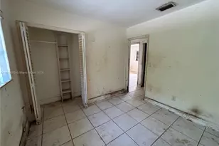 10441 SW 48th St, Miami, FL 33165 - Photo 17