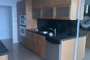 5025 Collins Ave, Miami Beach, FL 33140 - Photo 19