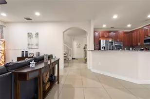 8825 NW 100th Pl, Doral, FL 33178 - Photo 21