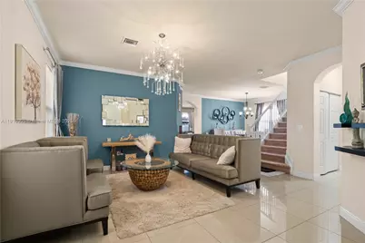 8825 NW 100th Pl #8825, Doral, FL 33178 - Photo 5