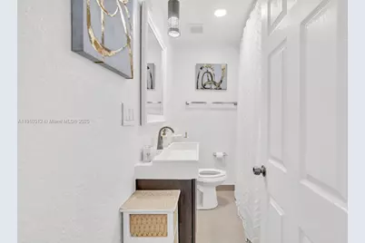 15697 NW 12th Pl, Pembroke Pines, FL 33028 - Photo 55