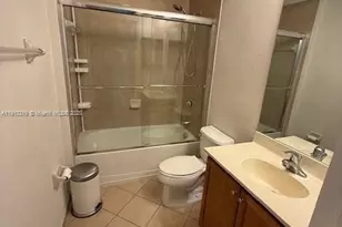 11601 NW 89th St, Doral, FL 33178 - Photo 21