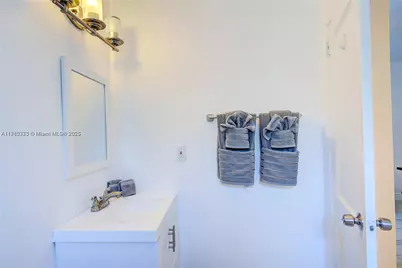 855 SW 7th St, Miami, FL 33130 - Photo 31