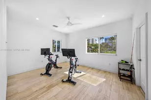 6300 Allison Rd, Miami Beach, FL 33141 - Photo 33