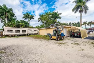 18890 SW 184th St, Miami, FL 33187 - Photo 35