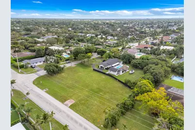13600 SW 107th Ave, Miami, FL 33176 - Photo 5
