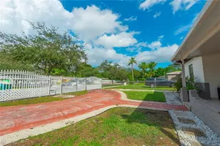 1240 NW 124th St, North Miami, FL 33167 - Photo 3