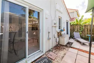 1327 Seagrape Cir, Weston, FL 33326 - Photo 35