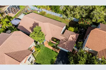1327 Seagrape Cir, Weston, FL 33326 - Photo 41