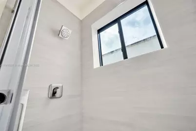 1511 SW 40th Ter, Fort Lauderdale, FL 33317 - Photo 15