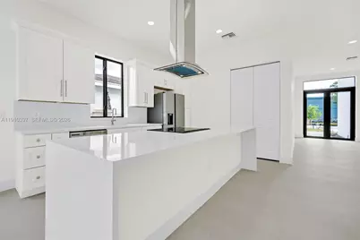 1511 SW 40th Ter, Fort Lauderdale, FL 33317 - Photo 7