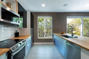 5752 NW 112th Ct, Doral, FL 33178 - Photo 15