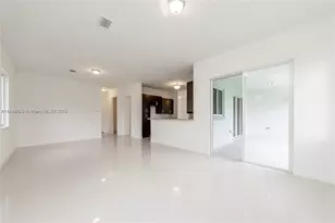 9341 SW 174th St, Palmetto Bay, FL 33157 - Photo 11