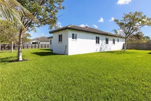 9341 SW 174th St, Palmetto Bay, FL 33157 - Photo 9