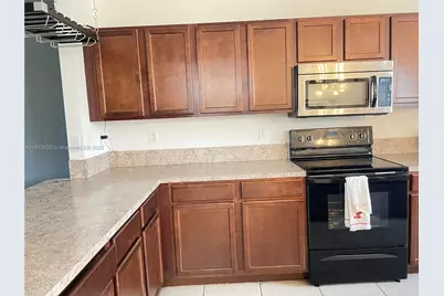 27563 SW 139th Psge #A, Homestead, FL 33032 - Photo 5