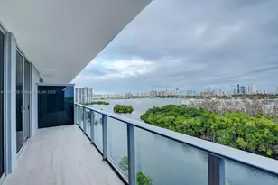 16385 Biscayne Blvd, North Miami Beach, FL 33160 - Photo 13
