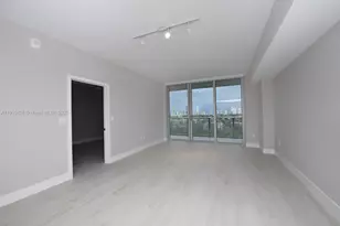 16385 Biscayne Blvd, North Miami Beach, FL 33160 - Photo 3