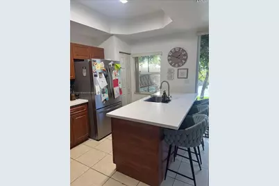 1002 SW 144th Ave #605, Pembroke Pines, FL 33027 - Photo 11