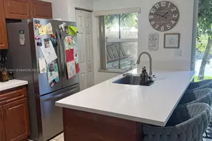 1002 SW 144th Ave, Pembroke Pines, FL 33027 - Photo 11