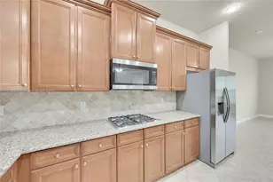 9051 Edgewater Bend, Parkland, FL 33076 - Photo 11