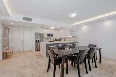 2301 Collins Ave #310, Miami Beach, FL 33139 - Photo 9