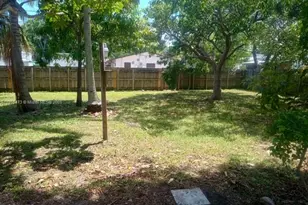 1820 Funston St, Hollywood, FL 33020 - Photo 13