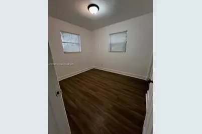 4711 SW 31st Dr, West Park, FL 33023 - Photo 13