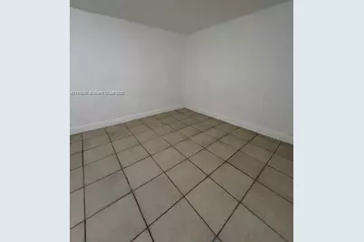 4711 SW 31st Dr, West Park, FL 33023 - Photo 7