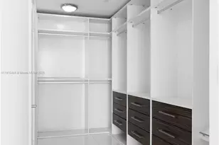 900 Biscayne Blvd, Miami, FL 33132 - Photo 7