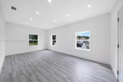 741 NW 77th Ter, Miami, FL 33150 - Photo 3